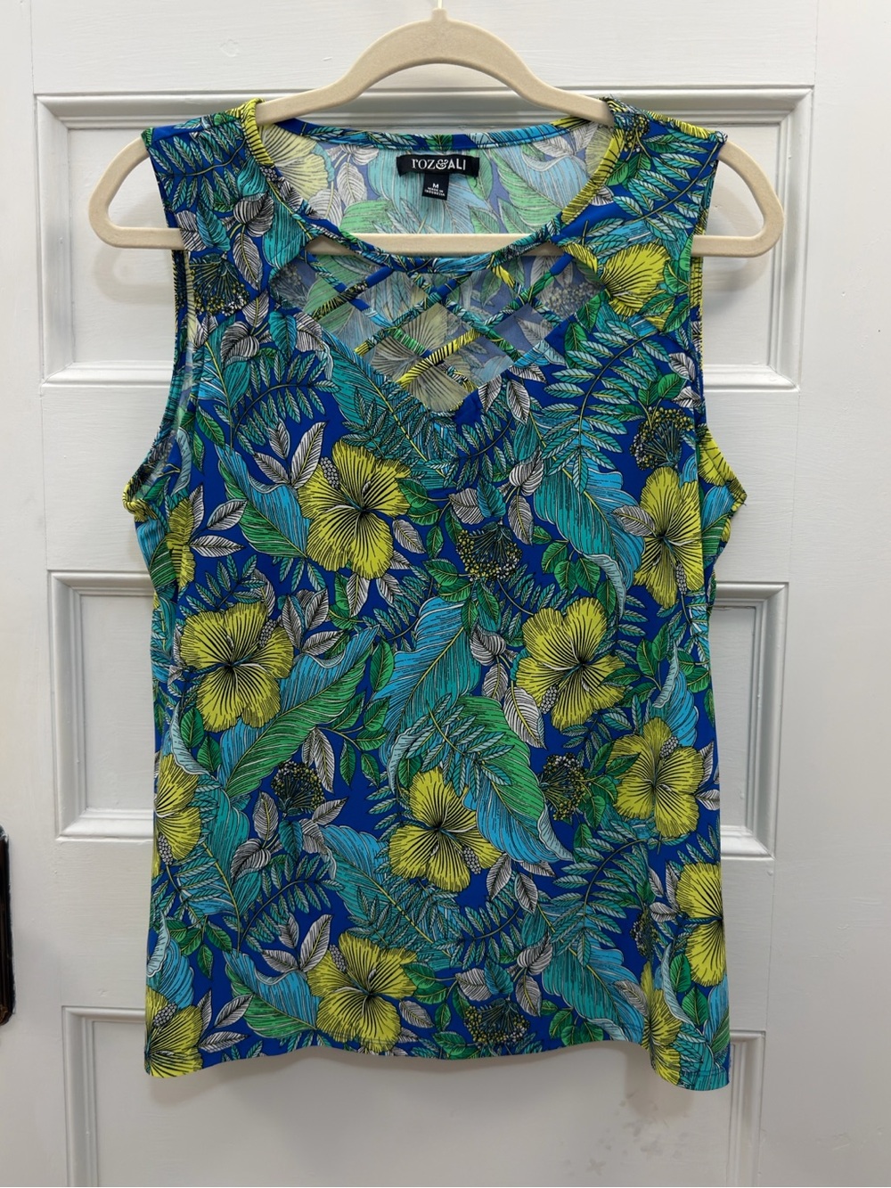 Roz & Ali Tropical Floral Criss Cross Tank Top Size M Blue Yellow Green